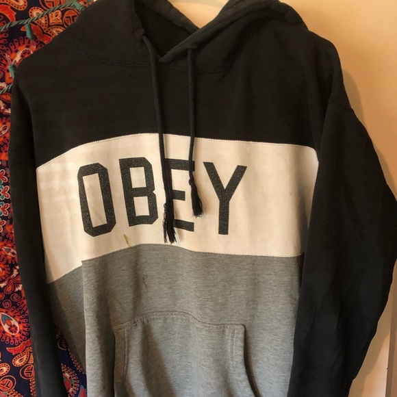 Obey hoodie - Picture 1 of 4